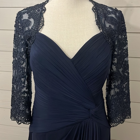 La Femme Navy Ruched V-Neck Column Dress size 8 EUC - Picture 6 of 9
